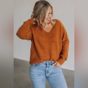 Treasure & bond rust colored V-neck baggy fit sweater size small